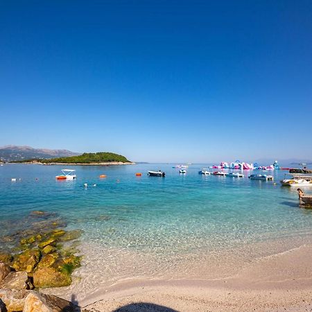Hotel New Crystal Εξαμίλιο Εξωτερικό φωτογραφία