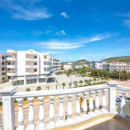 Hotel New Crystal Εξαμίλιο Εξωτερικό φωτογραφία