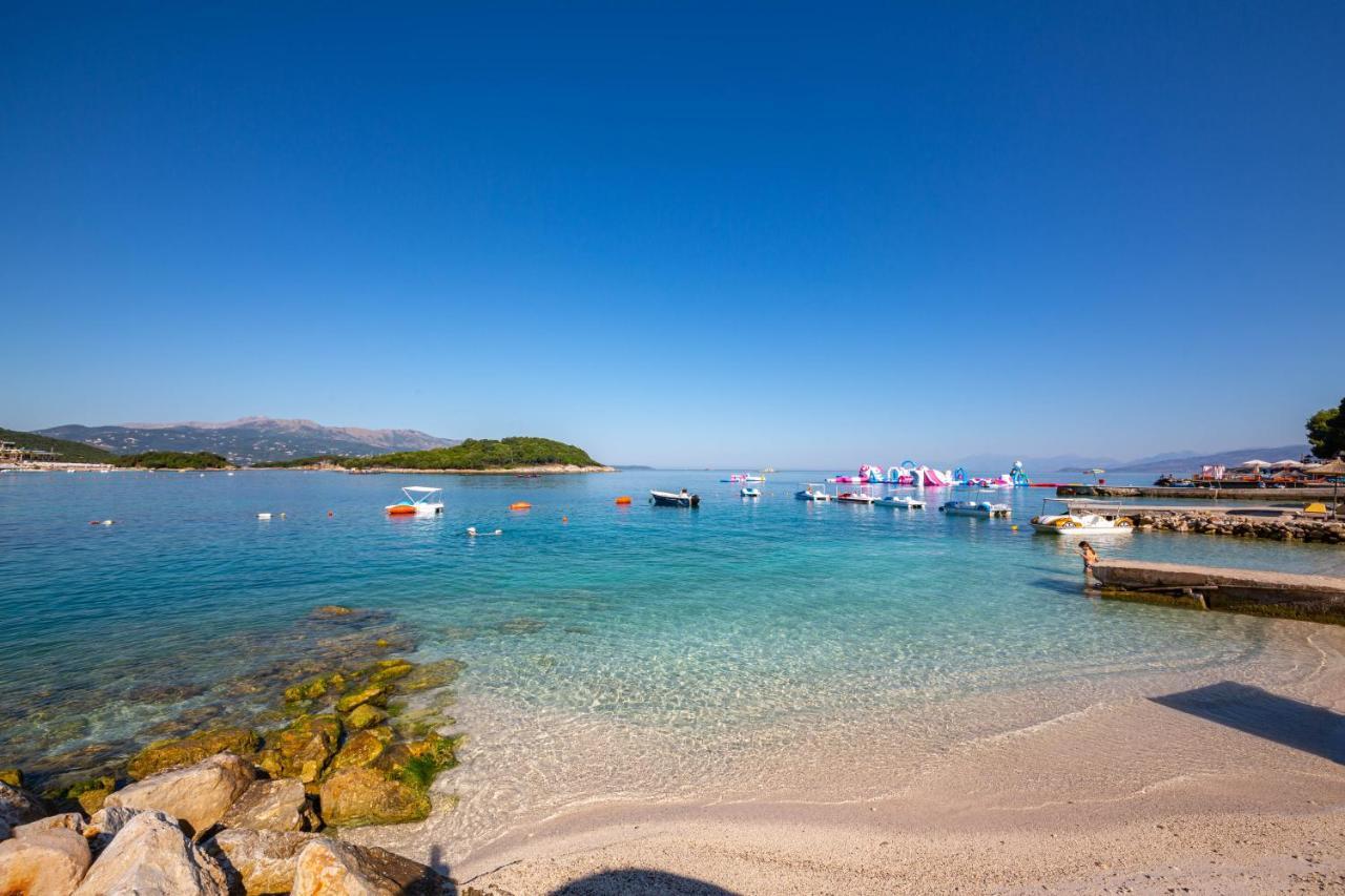 Hotel New Crystal Εξαμίλιο Εξωτερικό φωτογραφία