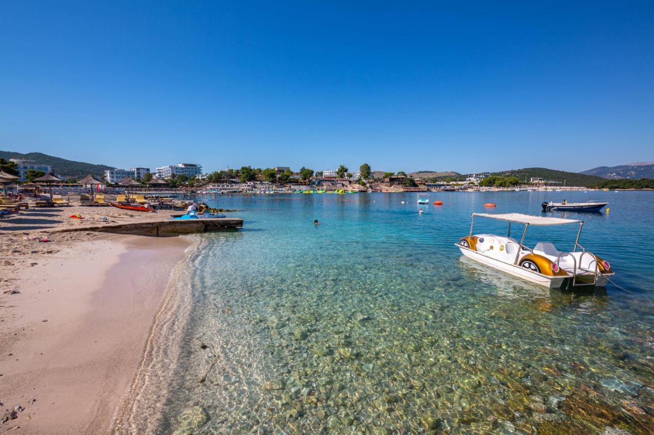 Hotel New Crystal Εξαμίλιο Εξωτερικό φωτογραφία