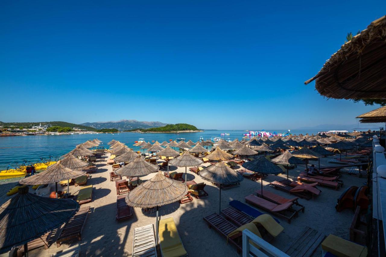Hotel New Crystal Εξαμίλιο Εξωτερικό φωτογραφία