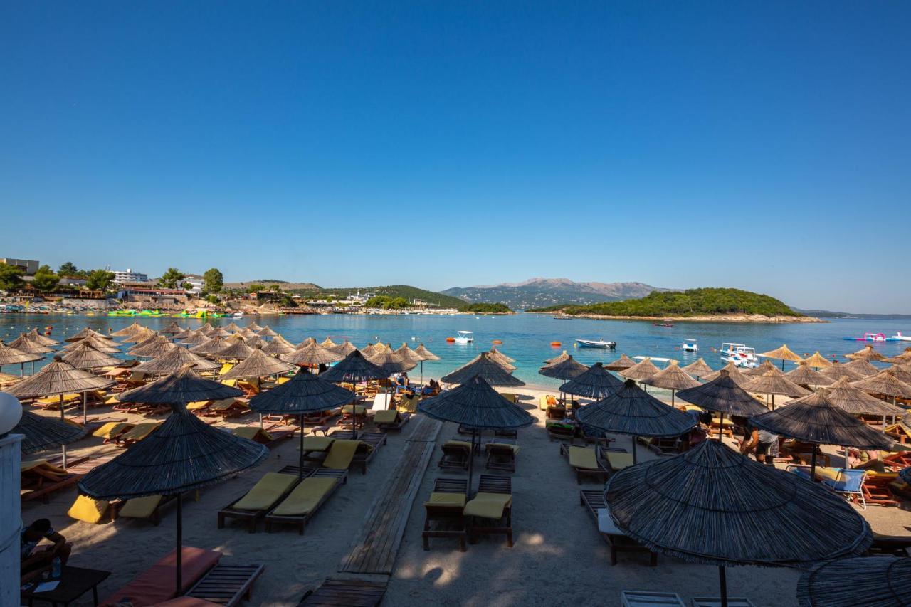 Hotel New Crystal Εξαμίλιο Εξωτερικό φωτογραφία