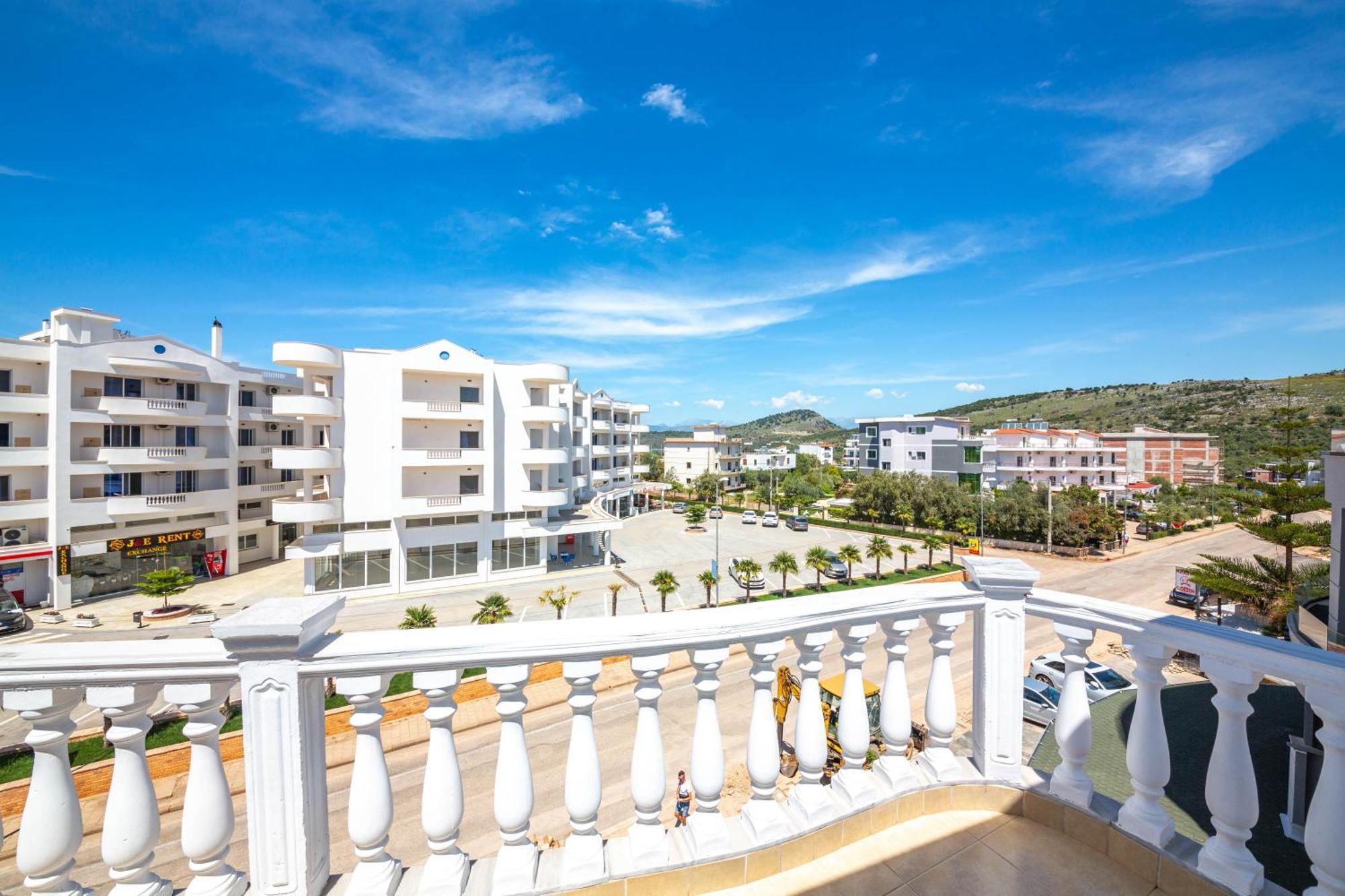 Hotel New Crystal Εξαμίλιο Εξωτερικό φωτογραφία